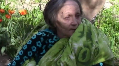 На Ставрополье сотрудники полиции вынесли неходячую женщину из горящего дома