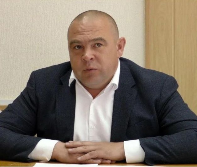<i>Штепа обсудил с мэром Невинномысска ремонт дороги на улице Урожайной</i>