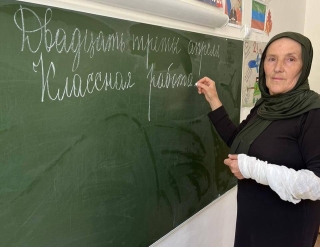 В Дагестане учительница спасла из полыхавшего дома детей и пенсионерку