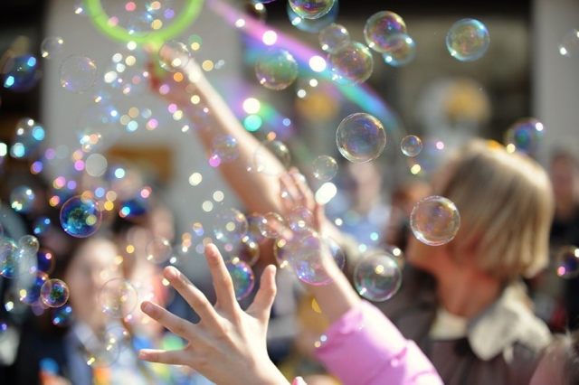 <i>На митинге устроят фестиваль мыльных пузырей</i>