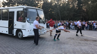 Изобильненские казаки устроили силовое шоу в День округа и города