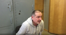<i>На кадрах оперативной съемки Махачев говорит, что не подозревает, по какому поводу произошло его задержание</i>