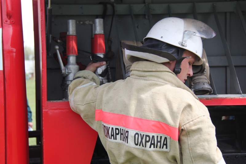 В ночь с 10 на 11 мая пожарные в Изобильненском районе Ставрополья тушили дом