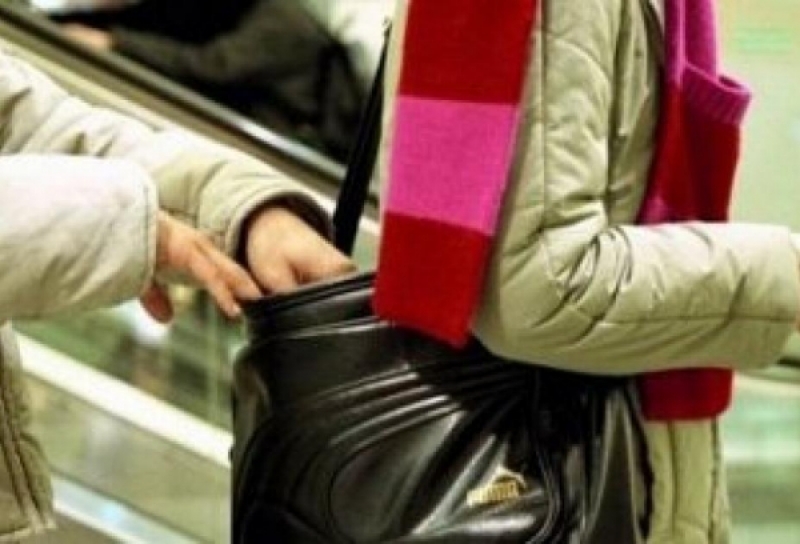 Как незаметно украсть деньги у родителей всякого сомнения