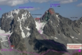 Тела альпинистов нашли в паре веревок от ледника