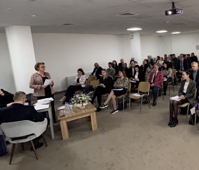 <i>Отчетная конференция адвокатов края прошла в формате телемоста «Лермонтов – Ставрополь»</i>