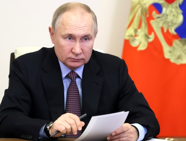 <i>Глава Северной Осетии поздравил Владимира Путина с победой на выборах</i>