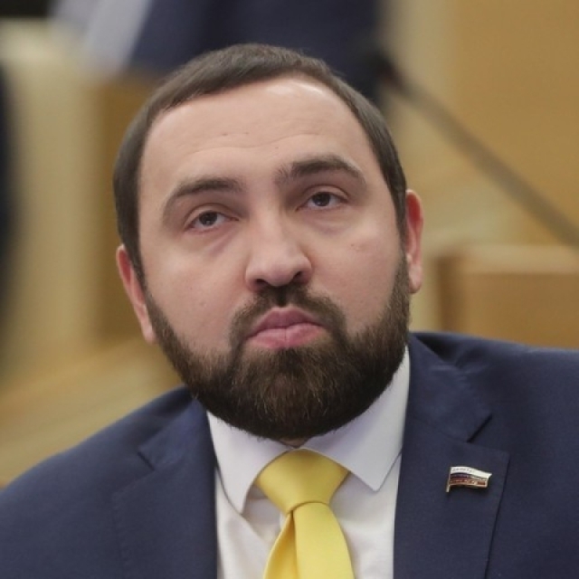 <i>Депутат Госдумы от Дагестана назвал основного заказчика протестов</i>