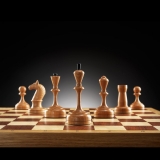 Шестьдесят шахматистов принялись оспаривать судьбу короны