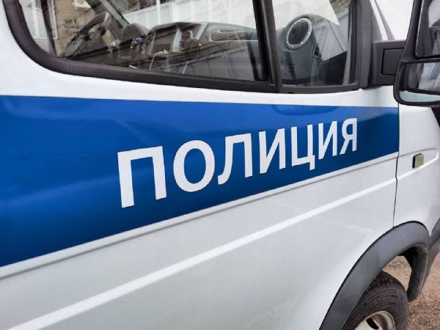 <i>На Ставрополье нашли тела троих человек с порезанным горлом</i>