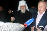В Ставрополе делегацию, доставившую лампаду с Огнём во главе с М. Афанасовым, встретил митрополит Кирилл