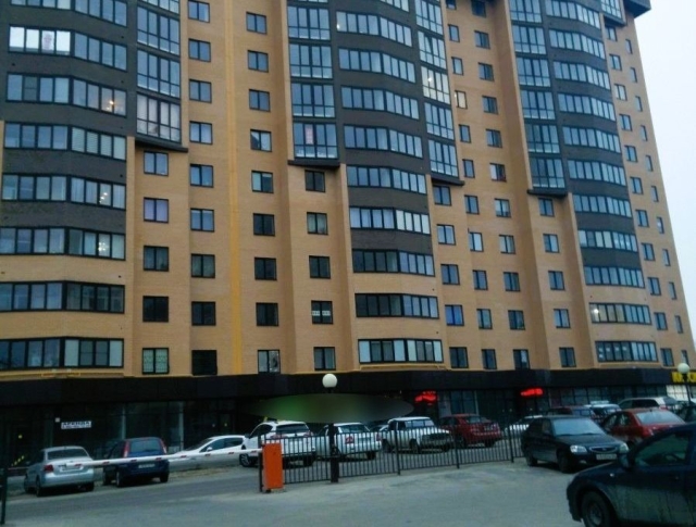 <i>В Ставрополе погиб выпавший с балкона девятого этажа мужчина</i>
