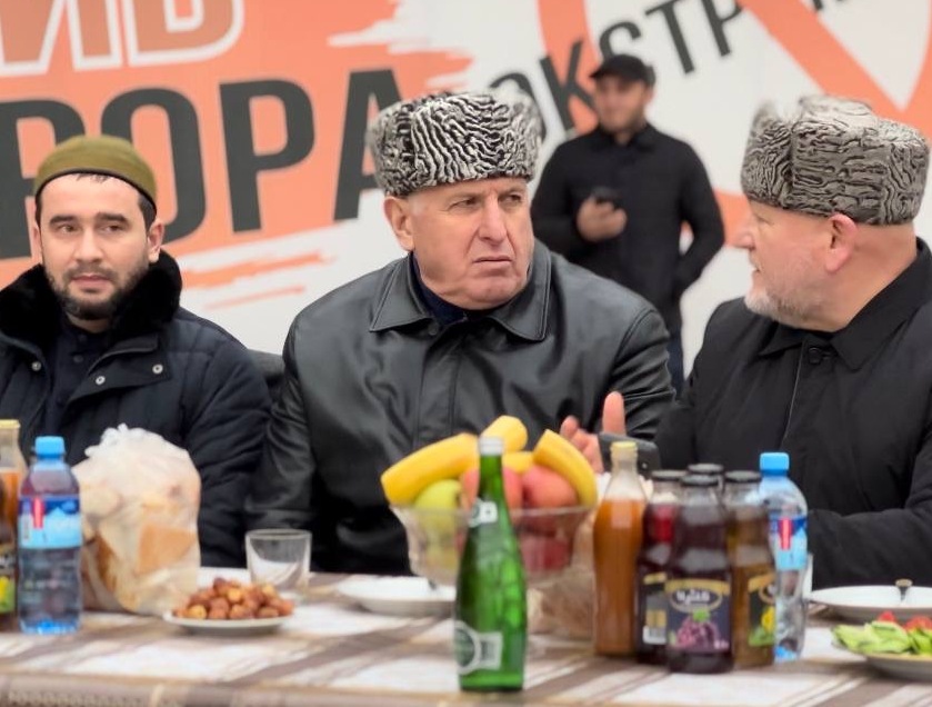 Screenshot 2023 04 09 at 20 59 56 Абдулмуслим Абдулмуслимов организовал коллективный ифтар в Унцукульском районе республики