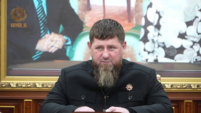 <i>В Чечне очередную волну слухов о болезни Кадырова традиционно опровергли роликом из спортзала</i>