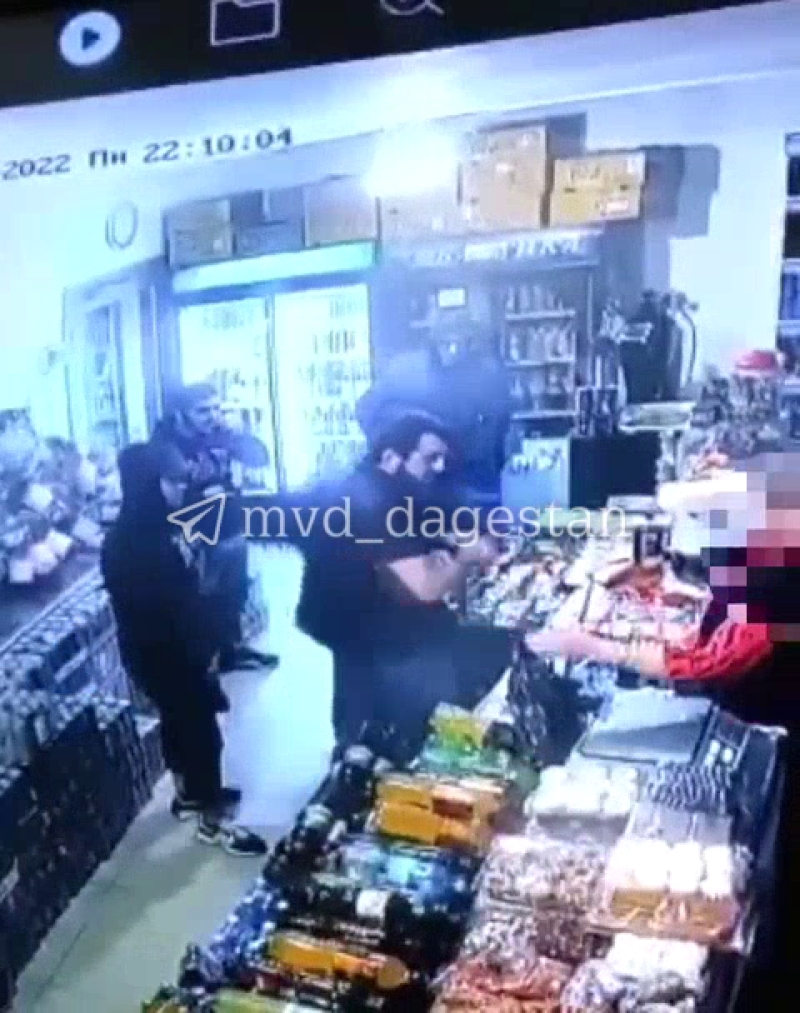 Дагестанец учинил пьяный дебош в магазине