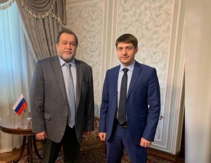 Ректор СКФУ встретился с послом РФ в Узбекистане