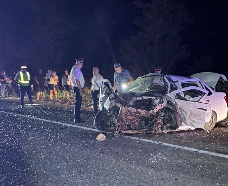В Буденновске 20-летний водитель спровоцировал лобовое ДТП, погибли оба водителя
