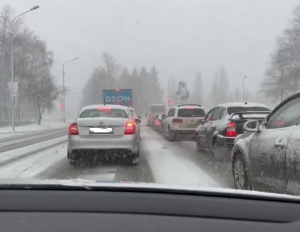 ГИБДД: Дорожники обрабатывают дороги в Ставрополе