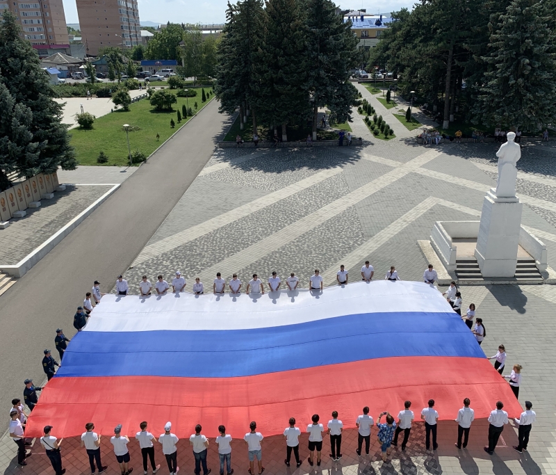На Ставрополье в Предгорном районе отметили День государственного флага