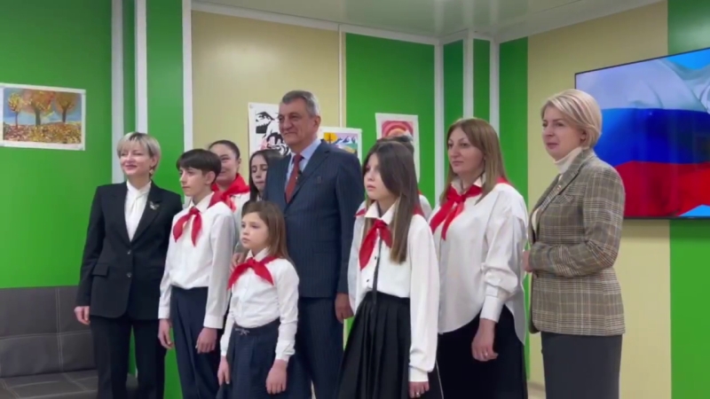 Во Владикавказе глава РСО-А и дети-пионеры открыли корпус Центра «Доброе сердце»
