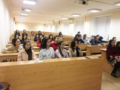 Студенты ставропольского медуниверситета пообщались с лидерами абазинской и адыгской краевых общин