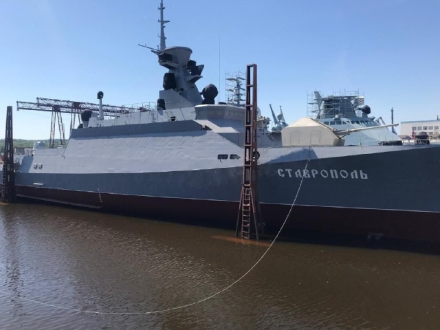 <i>Мэр Ставрополя адресовал поздравления военным морякам</i>