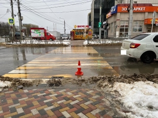 В Ставрополье невнимательный водитель сбил 74-летнюю женщину на зебре