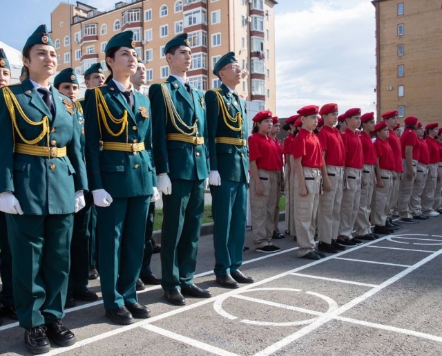 <i>В Черкесске открыли Военный учебный центр им. Героя России Боташева</i>