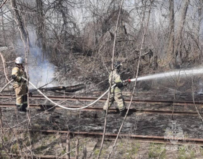 Во Владикавказе потушили возгорание улицы Промышленной
