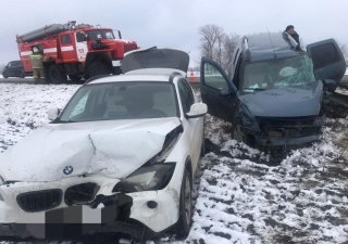 В Изобильненском округе гололёд стал причиной тройного ДТП с одним пострадавшим