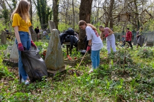 Волонтёры Ставрополя открыли X сезон «Чистой памяти»