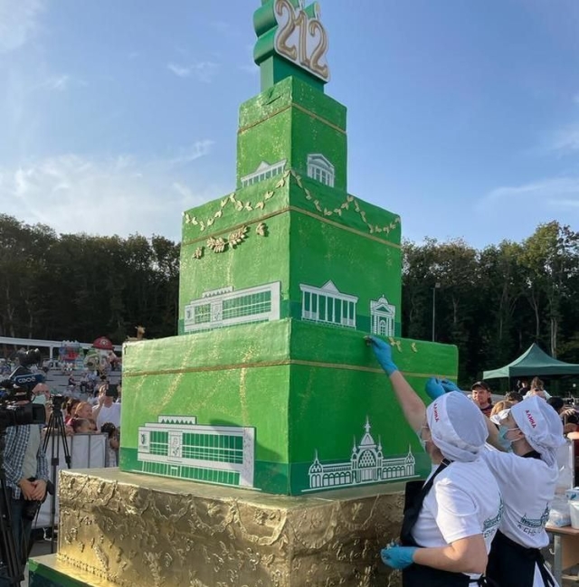 <i>Кондитеры Железноводска сделают три фирменных торта в честь 213-летия города</i>