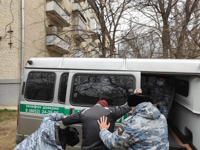 <i>С начала года со Ставрополья за пределы РФ депортировали свыше 600 нелегалов</i>