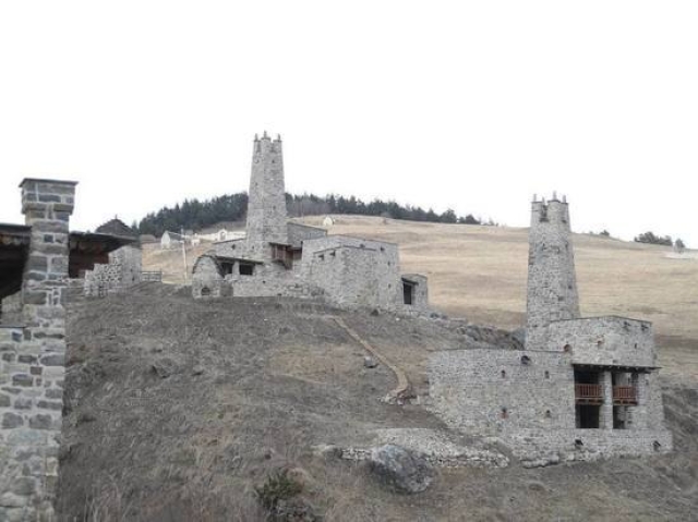 <i>Волонтёры со всей России займутся восстановлением древних башен в Осетии, Ингушетии, Дагестане</i>