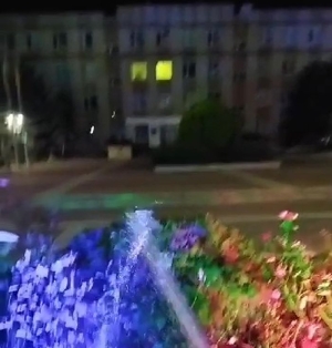 Мэр Невинномысска объяснил горожанам почему клумбы поливают ночью