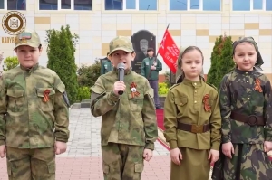 В Грозном дети читали стихи на эстафете «Знамя Победы»