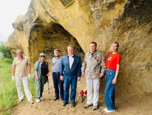 В кисловодской пещере увековечили память курсантов Ростовской школы ВВС
