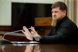 В Чечне семьям силовиков, общественников, священнослужителей передали ₽300 миллионов