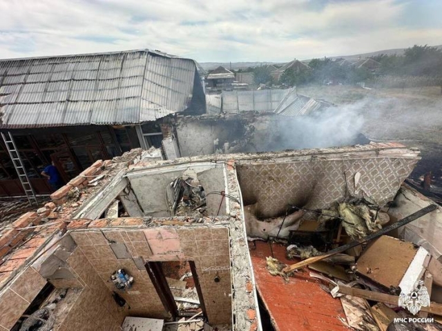<i>В Ингушетии взрыв газа сорвал крышу дома, пострадали два человека</i>