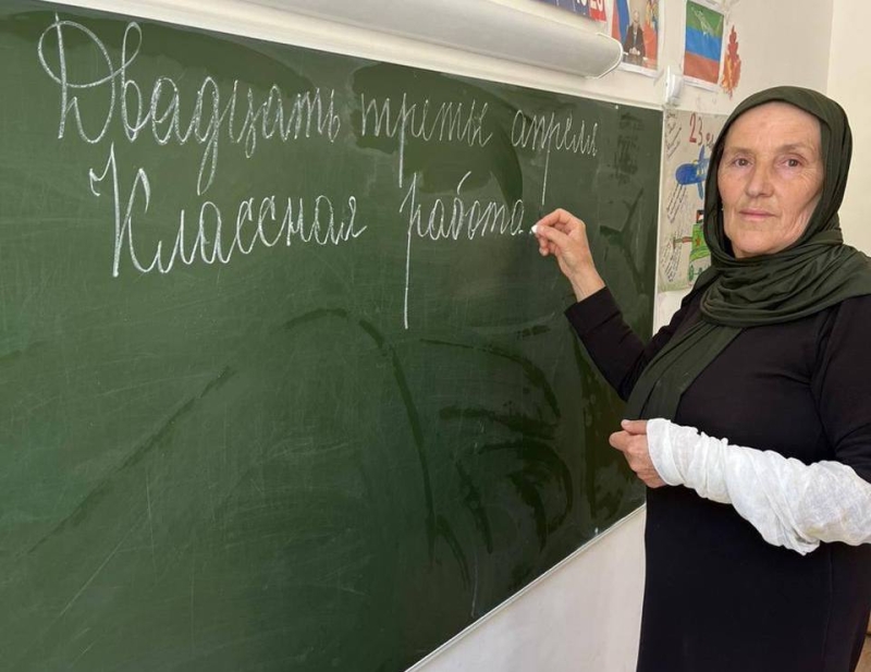 В Дагестане учительница спасла из полыхавшего дома детей и пенсионерку