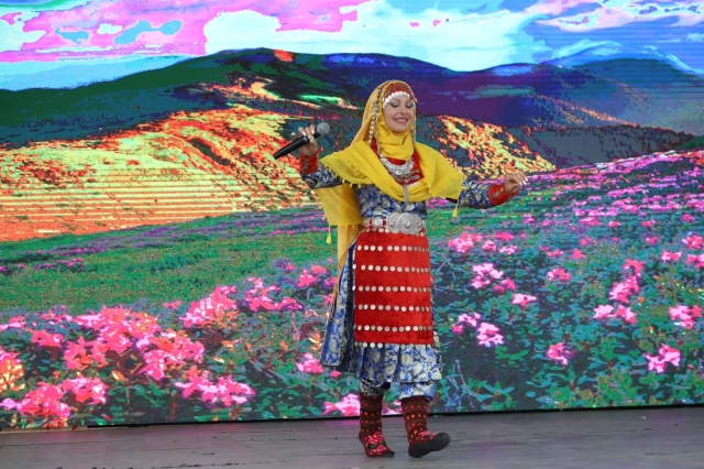 <i>В Дагестане стартовал XXI Международный фестиваль фольклора и традиционной культуры «Горцы»</i>