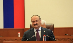 В Махачкале официально представили врио главы Дагестана