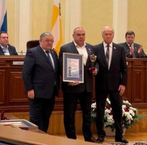 Мэр Невинномысска получил награду в номинации «Гражданский поступок»