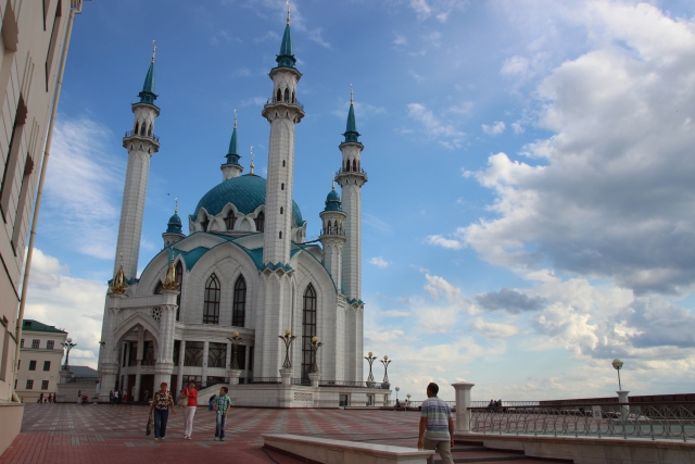 <i>Одна из крупнейших мечетей России в Татарстане</i>