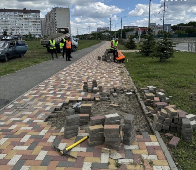 <i>Губернатор Ставрополья заявил о недопустимой волоките при ремонте местных дорог</i>