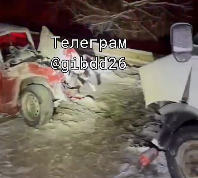 <i>В Изобильненском округе в ДТП пострадали 3 пассажира маршрутки</i>