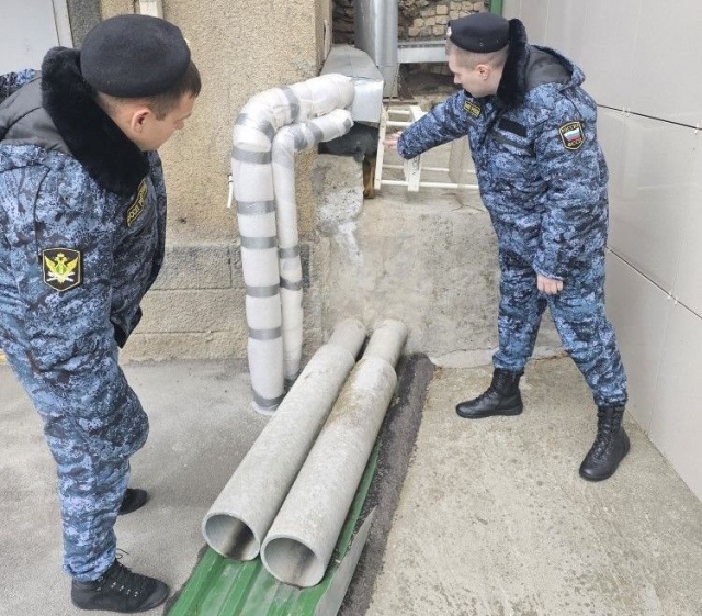 <i>Наркодилеры не побоялись сделать закладку у здания суда в Ставрополе</i>