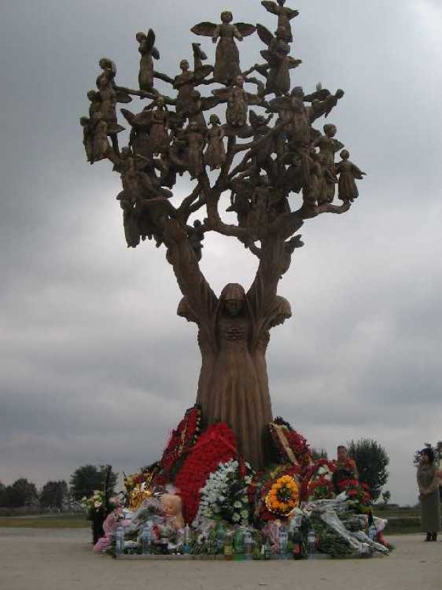 Памятник детям беслана в сан марино италия