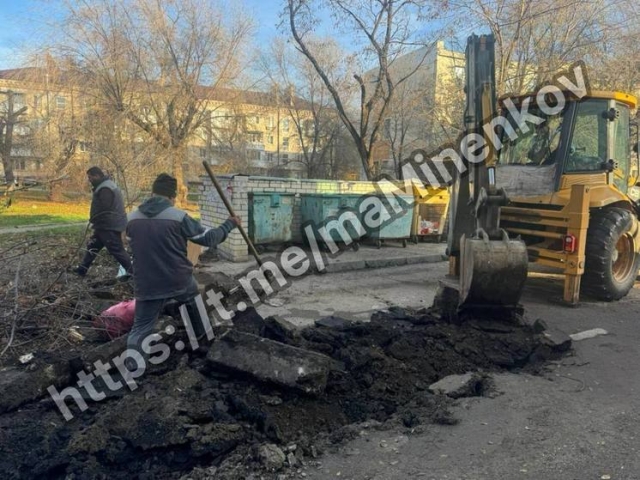 <i>В Невинномысске начали ремонт внутридворовой территории на ул. Менделеева</i>