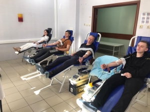 Сотрудники МЧС в Кисловодске сдали 40 литров крови